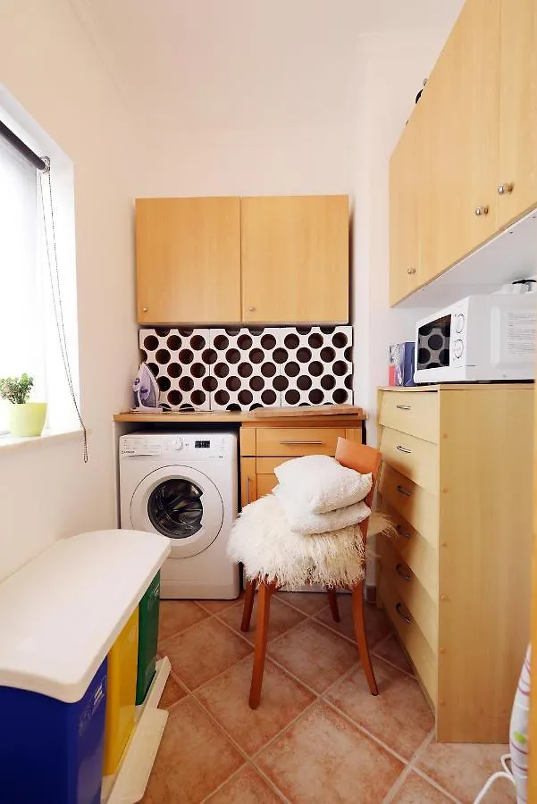 C03 - Gale Holiday Apartment In Lagos