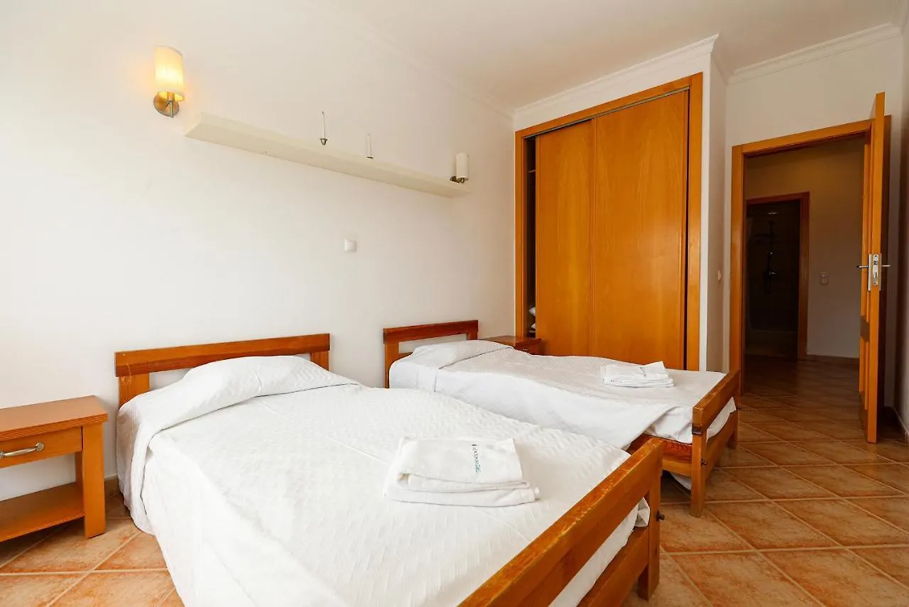 C03 - Gale Holiday Apartment In Lagos