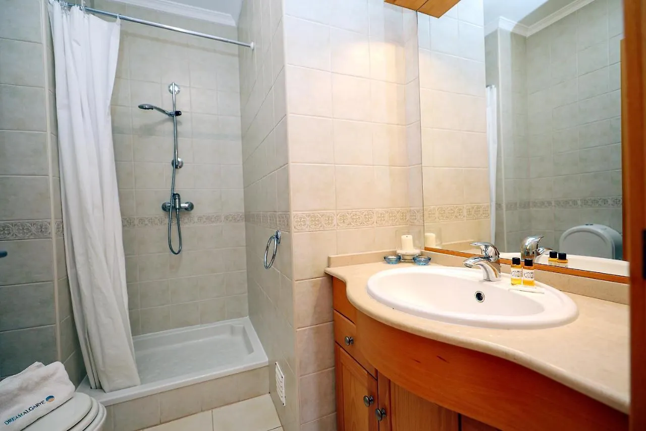 C03 - Gale Holiday Apartment In Lagos